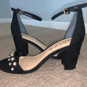 Unisa Heels